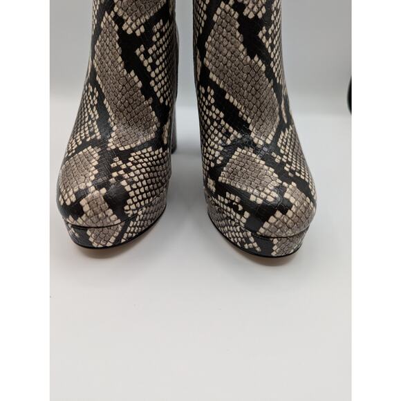 Michael Kors | Parker Faux Leather Platform Boot | Size 8M - Picture 3 of 11